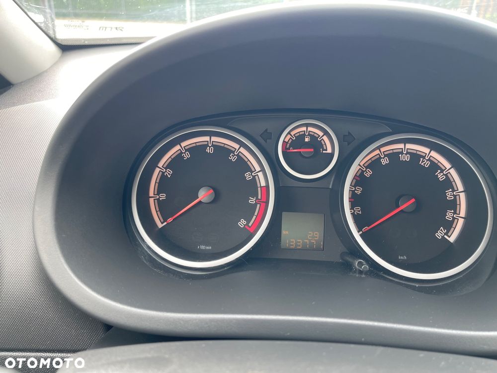 Opel Corsa 1.2 16V Cosmo - 3