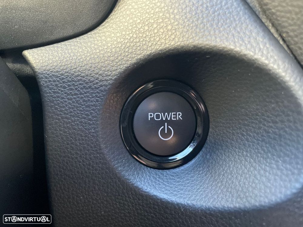 Toyota Corolla Cross 2.0 Hybrid Exclusive - 24