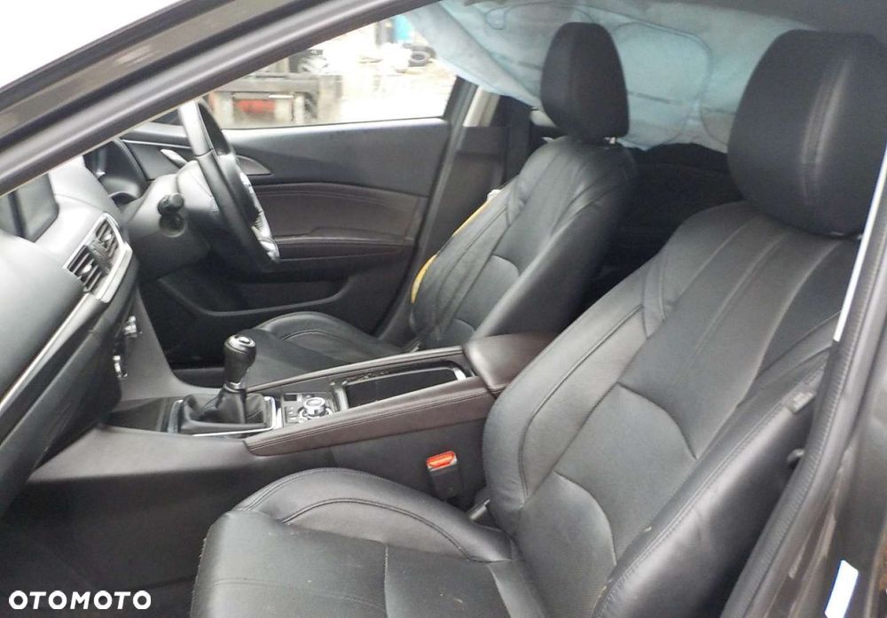 Mazda 3 - 25