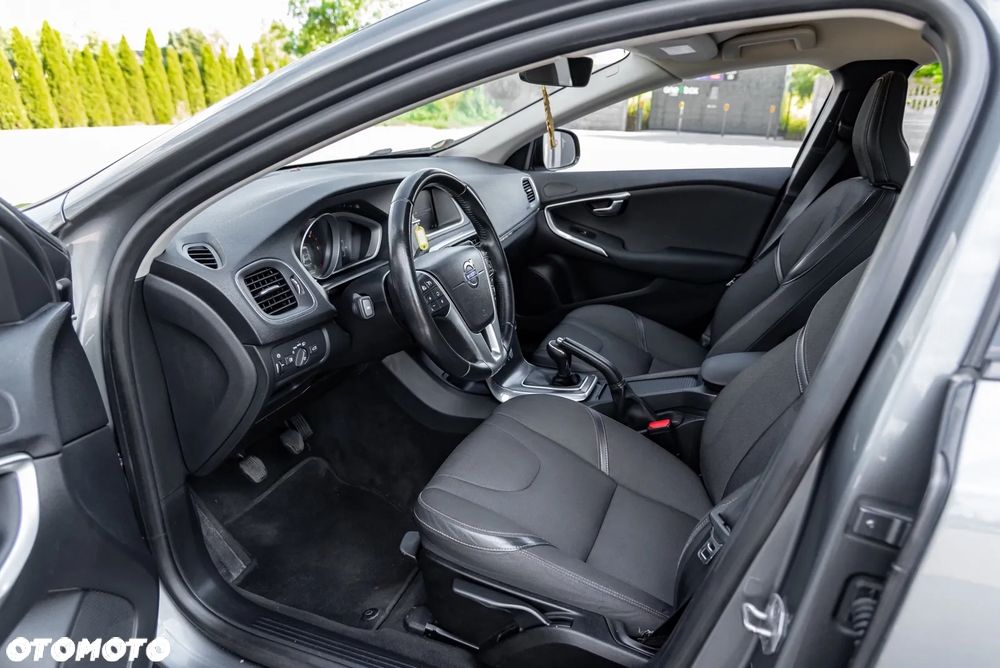 Volvo V40 Cross Country D2 Summum - 17