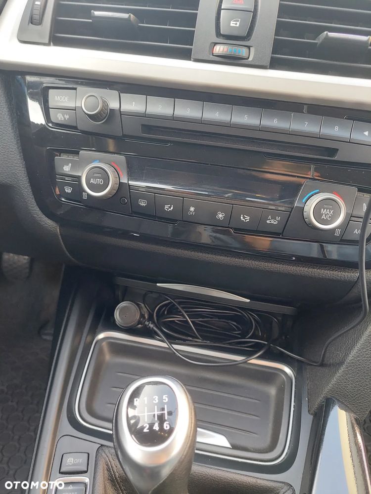 BMW Seria 3 320d - 19