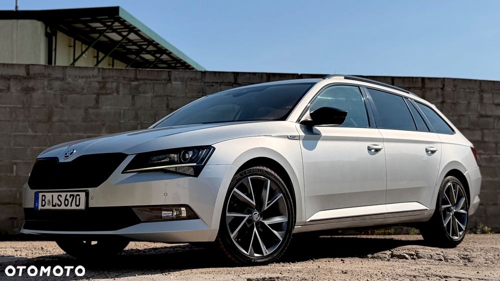 Skoda Superb 1.8 TSI DSG SportLine - 4