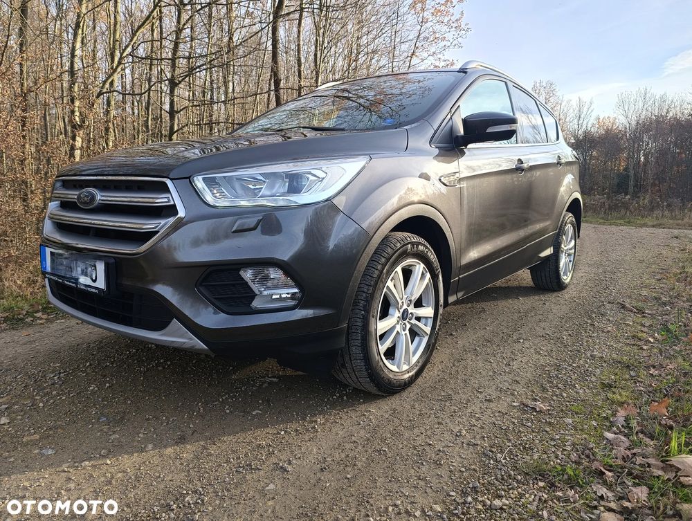Ford Kuga 1.5 EcoBoost TITANIUM - 1