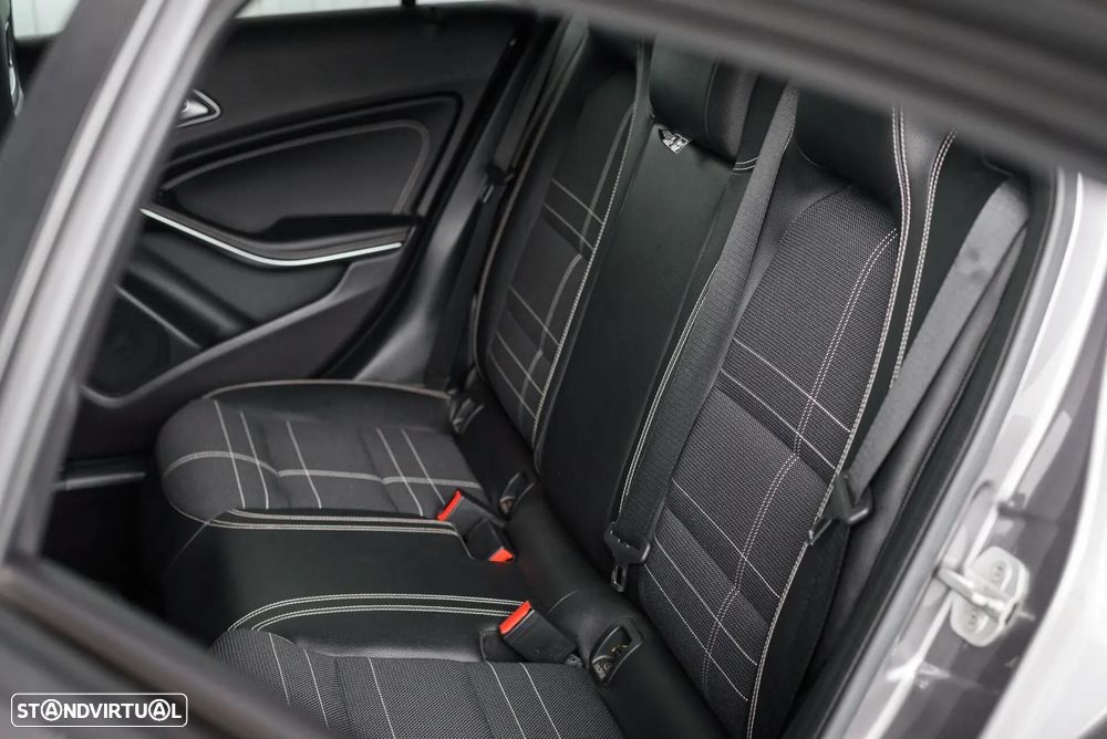 Mercedes-Benz A 200 d Style - 31