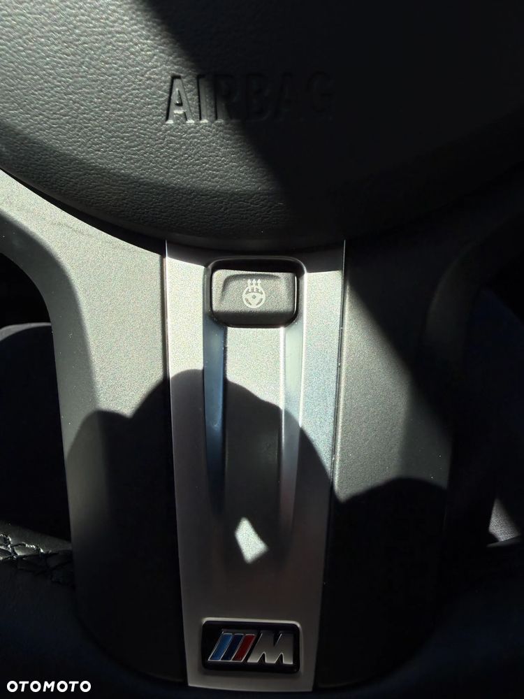 BMW Seria 3 320d xDrive M Sport sport - 37