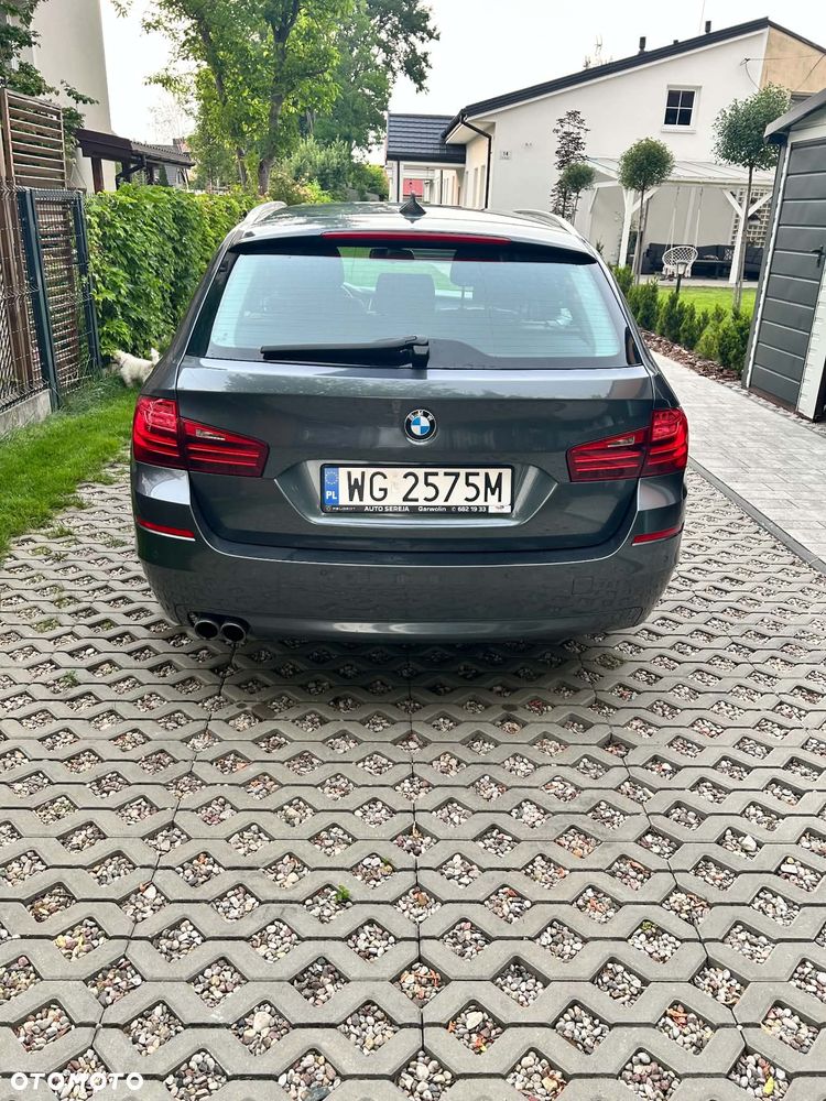 BMW Seria 5 520d xDrive - 5