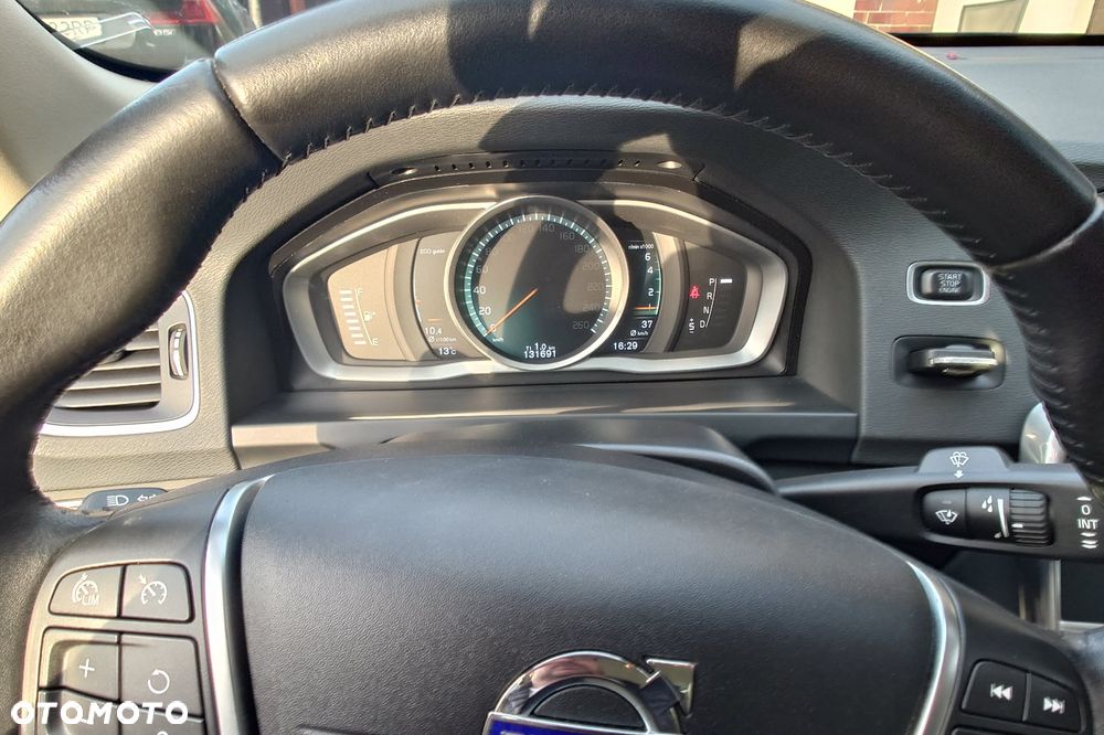 Volvo S60 T3 Drive-E Dynamic Edition (Momentum) - 22