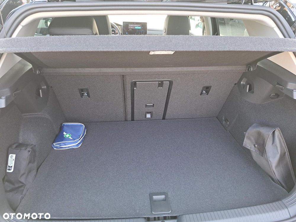 Volkswagen Golf - 17