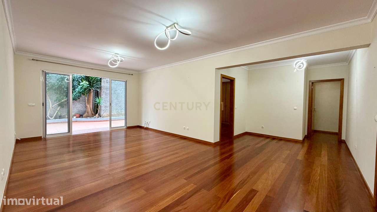 Apartamento T2+1 em Santo António - Grande imagem: 2/36