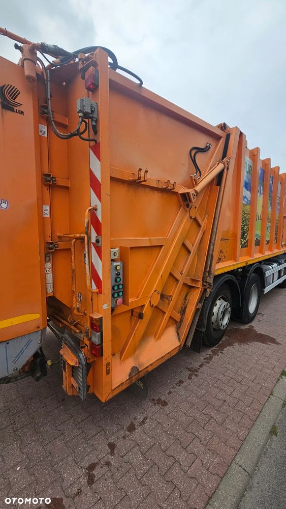 Volvo FM 330 - ŚMIERCIARKA - 15