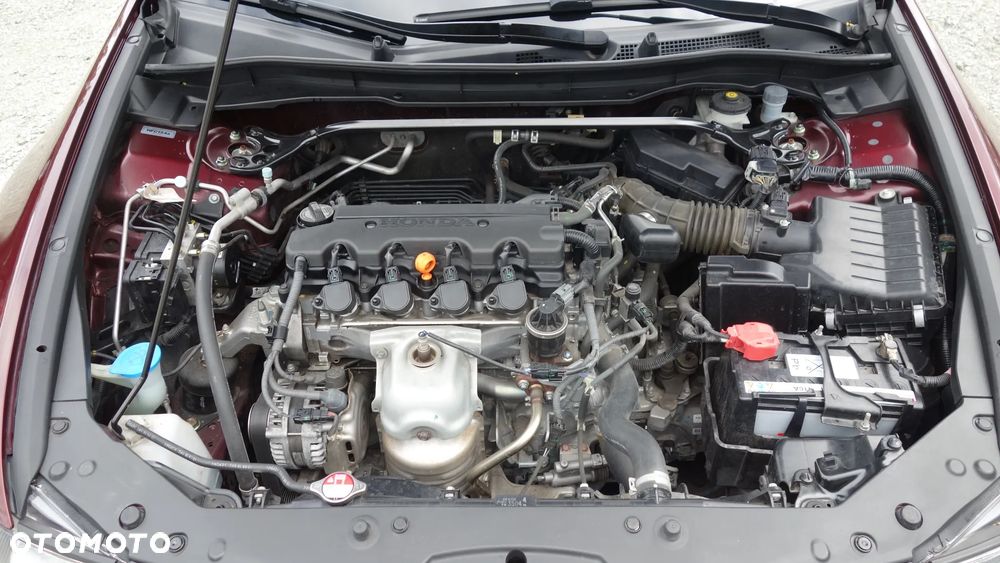 Honda Accord 2.0 Elegance 50 Jahre Edition - 36