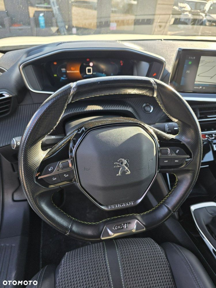 Peugeot 2008 - 30