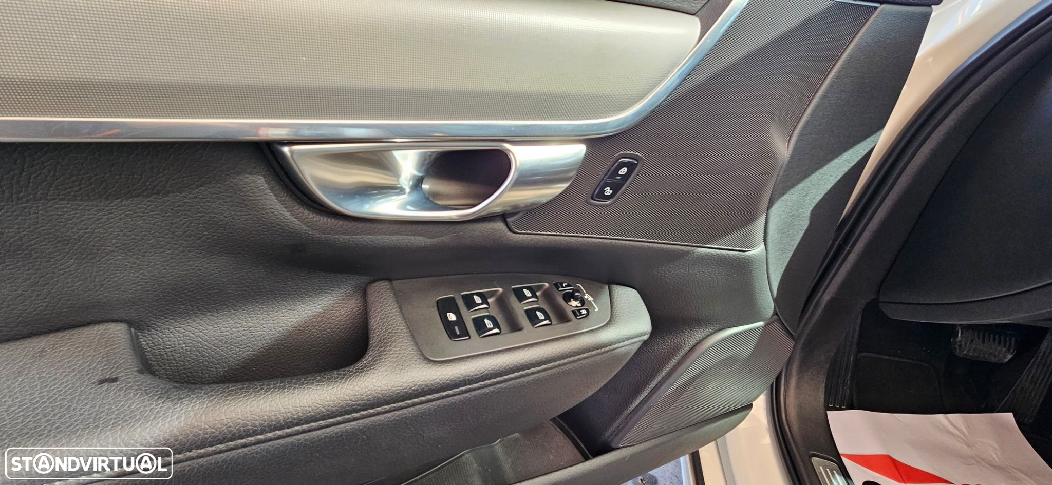 Volvo V90 2.0 B4 Momentum Plus Geartronic - 10