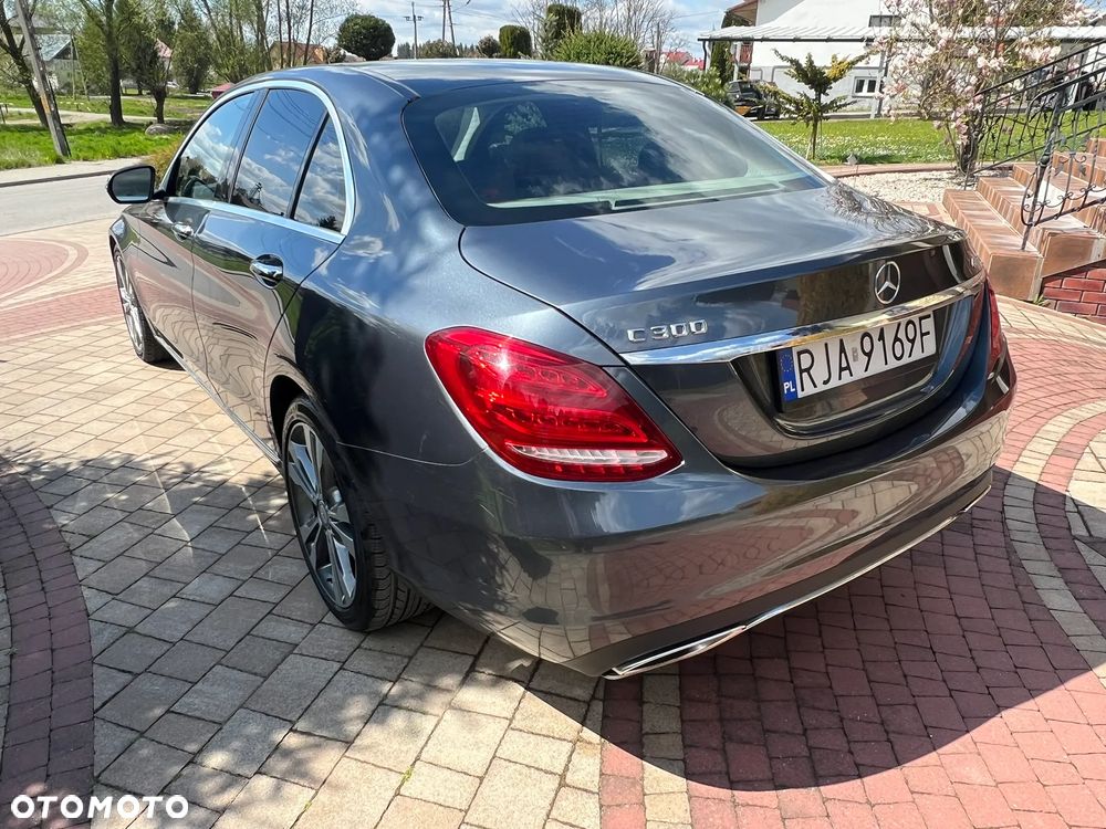 Mercedes-Benz Klasa C 300 7G-TRONIC - 10