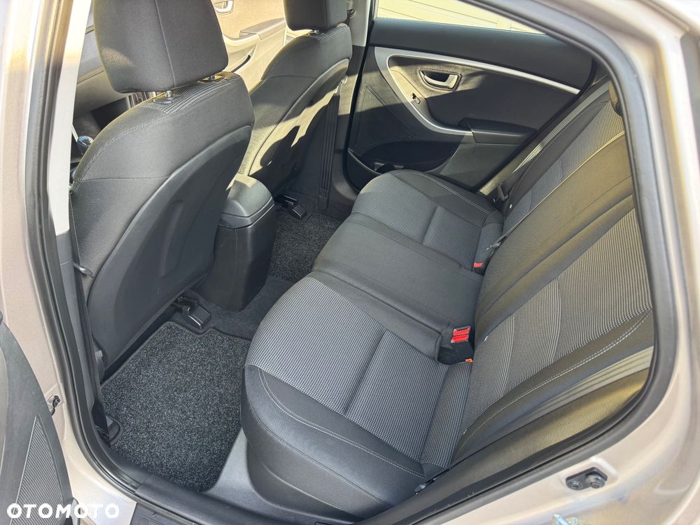Hyundai i30 blue 1.4 Classic Navigation - 31