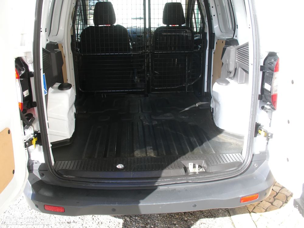 Ford transit courier - 4