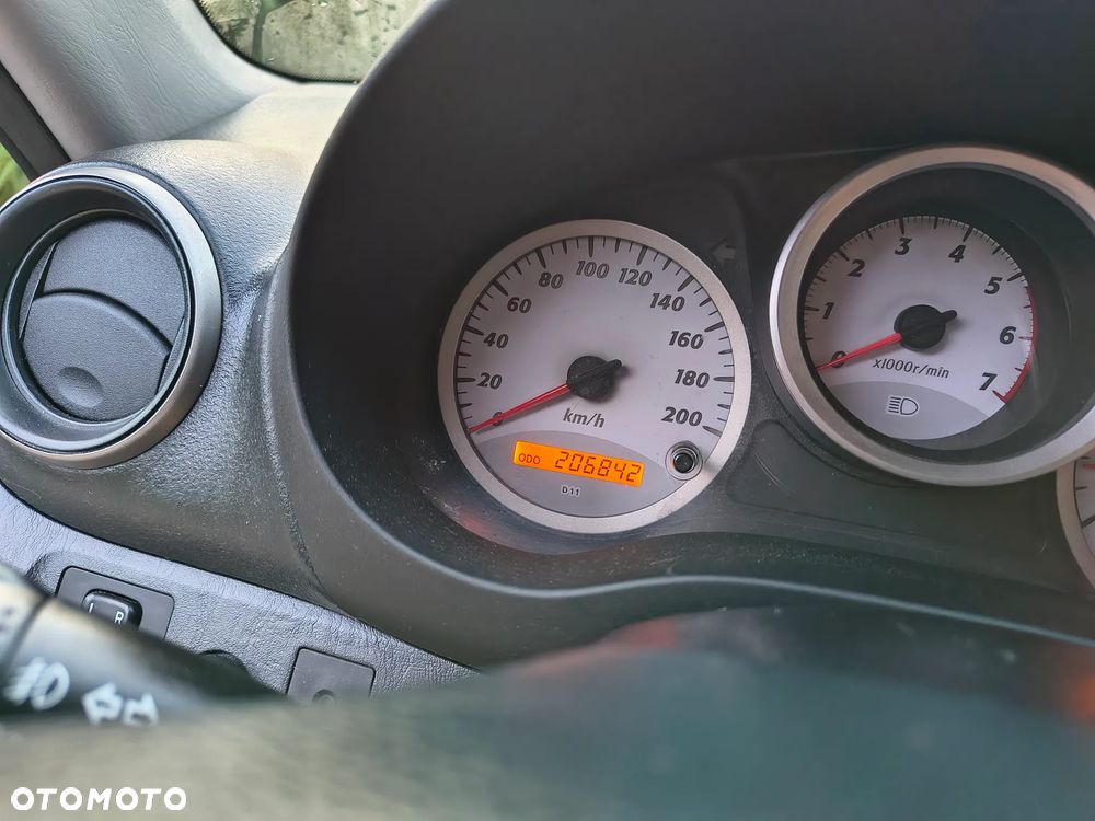 Toyota RAV4 2.0 D-4D 4x4 - 15