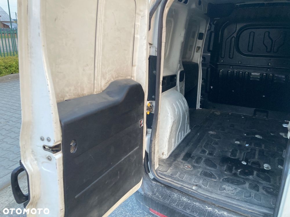 Fiat Doblo - 11