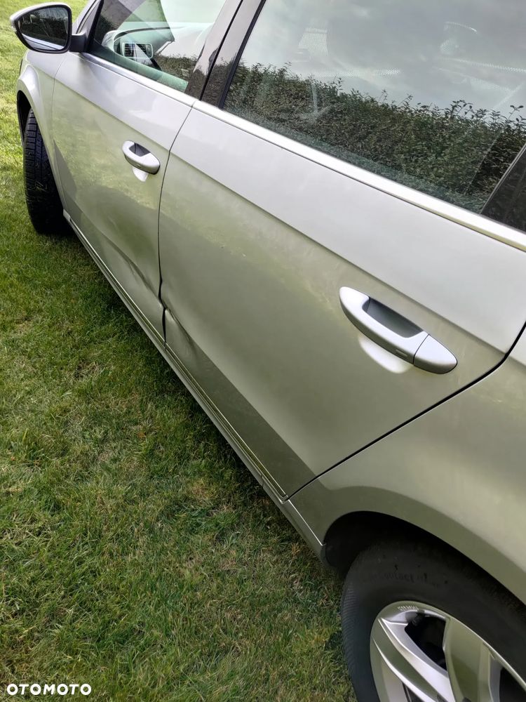 Volkswagen Passat 2.0 TDI Highline R-Style DSG - 3