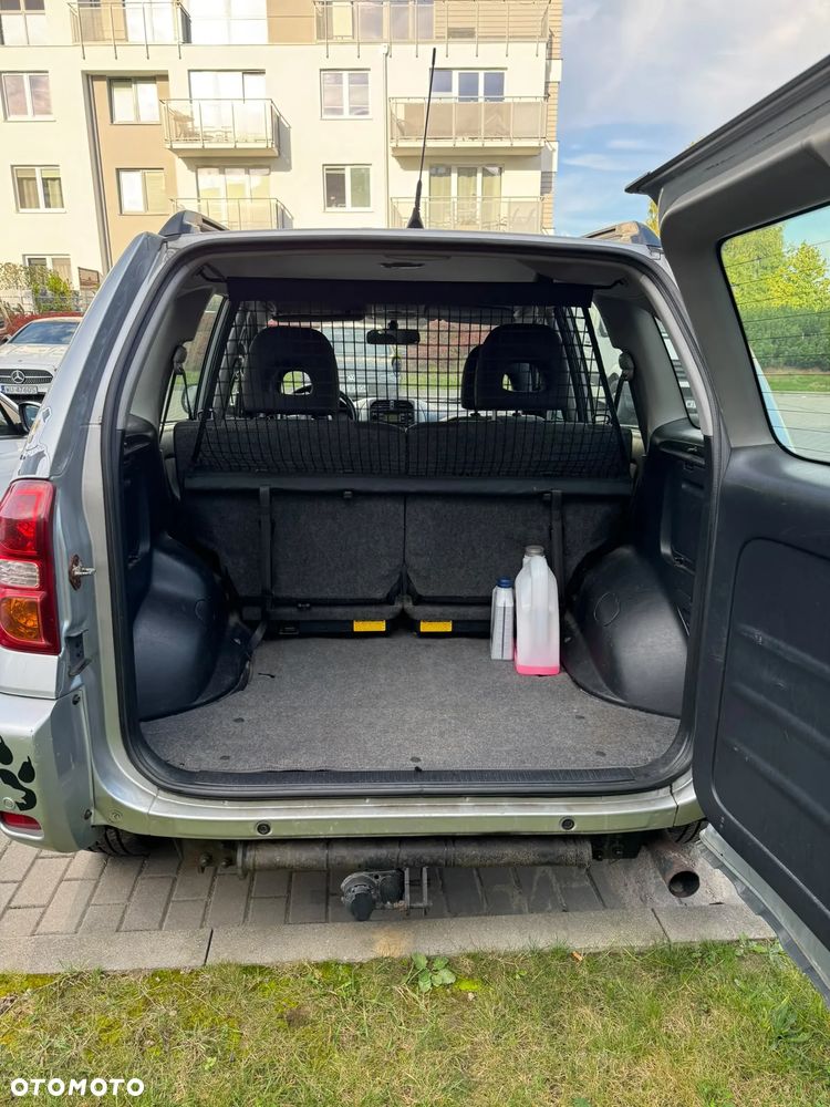 Toyota RAV4 2.0 VVT-i 4x4 - 7