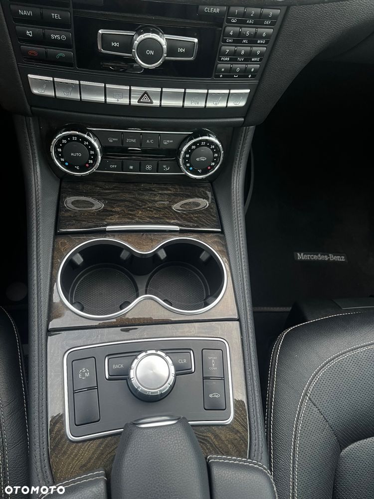Mercedes-Benz CLS 500 4Matic 7G-TRONIC - 27