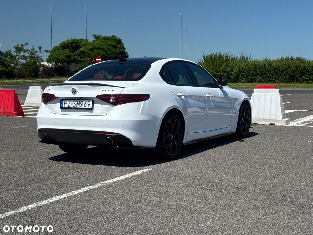 Alfa Romeo Giulia 2.0 Turbo TI Q4 - 5