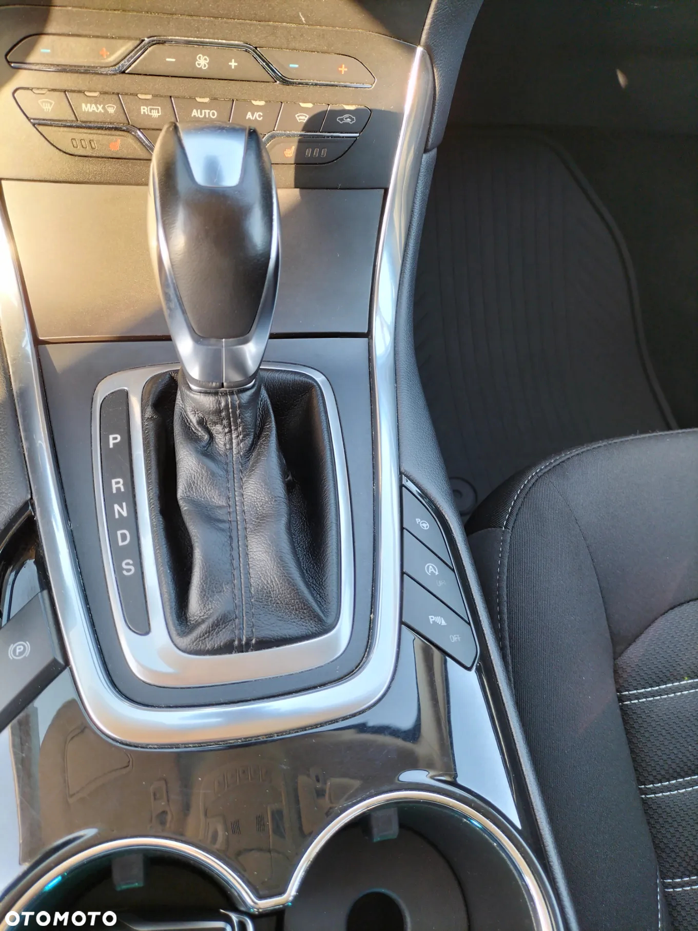 Ford Galaxy - 27