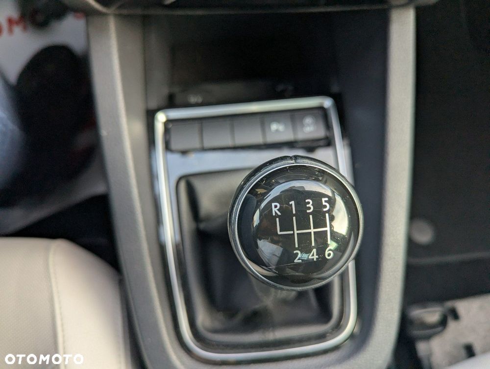 Volkswagen Jetta 1.4 TSI BMT Highline - 13