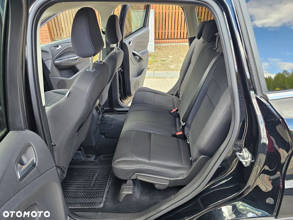 Ford Kuga 2.0 TDCi FWD Titanium - 13