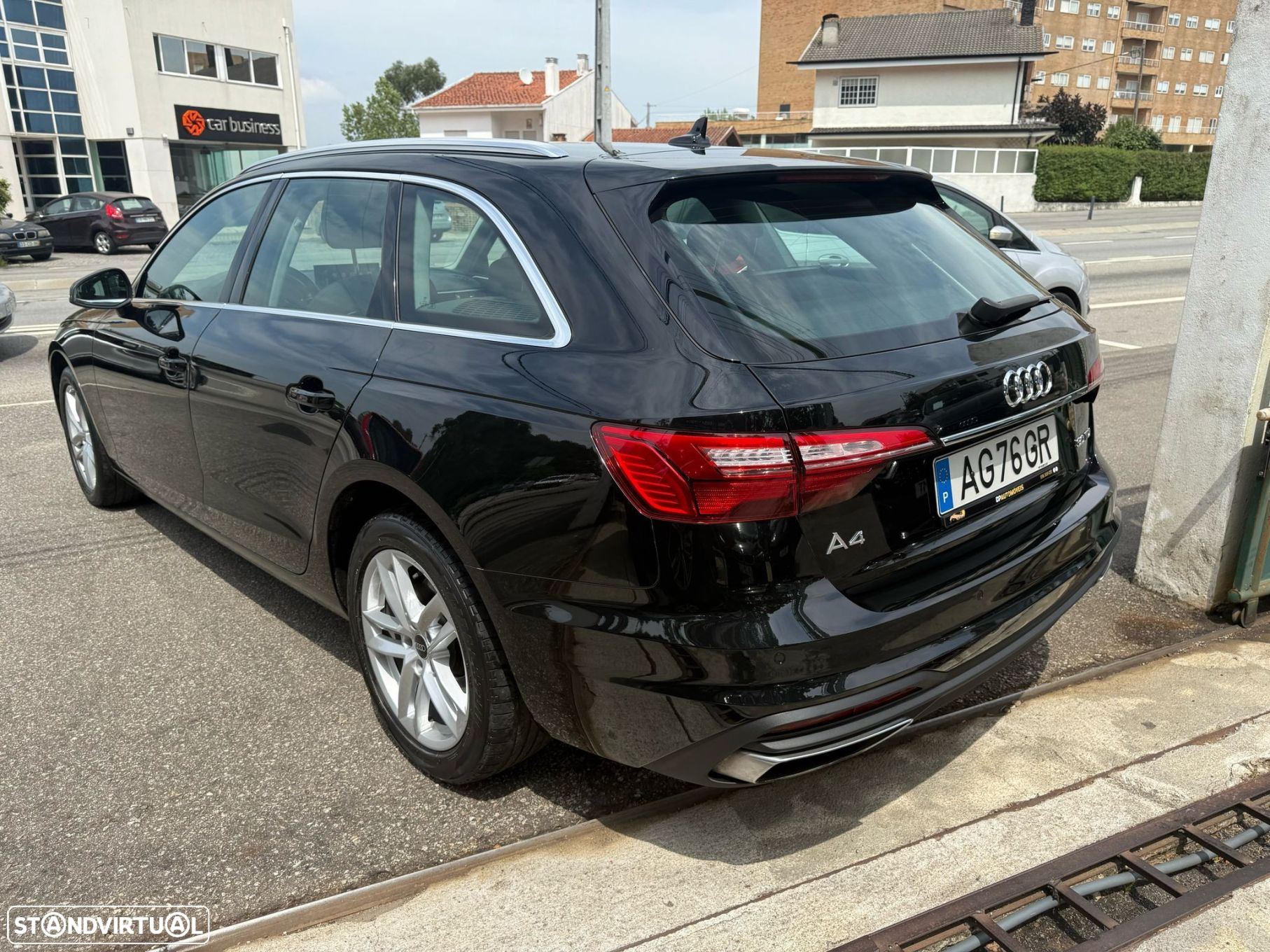 Audi A4 Avant 30 TDI S tronic - 23