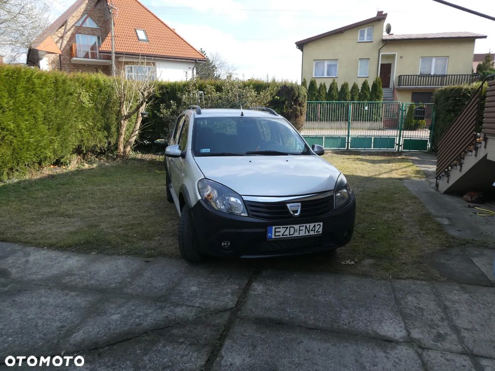 Dacia Sandero 1.5 dCi Laureate - 8