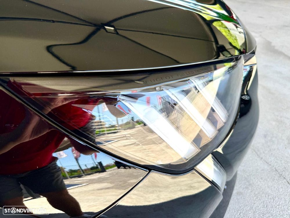 Peugeot e-208 50 kWh GT - 28