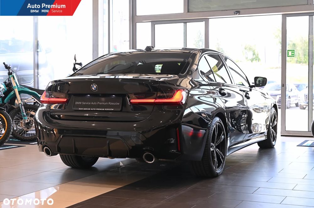 BMW Seria 3 320d xDrive mHEV - 19