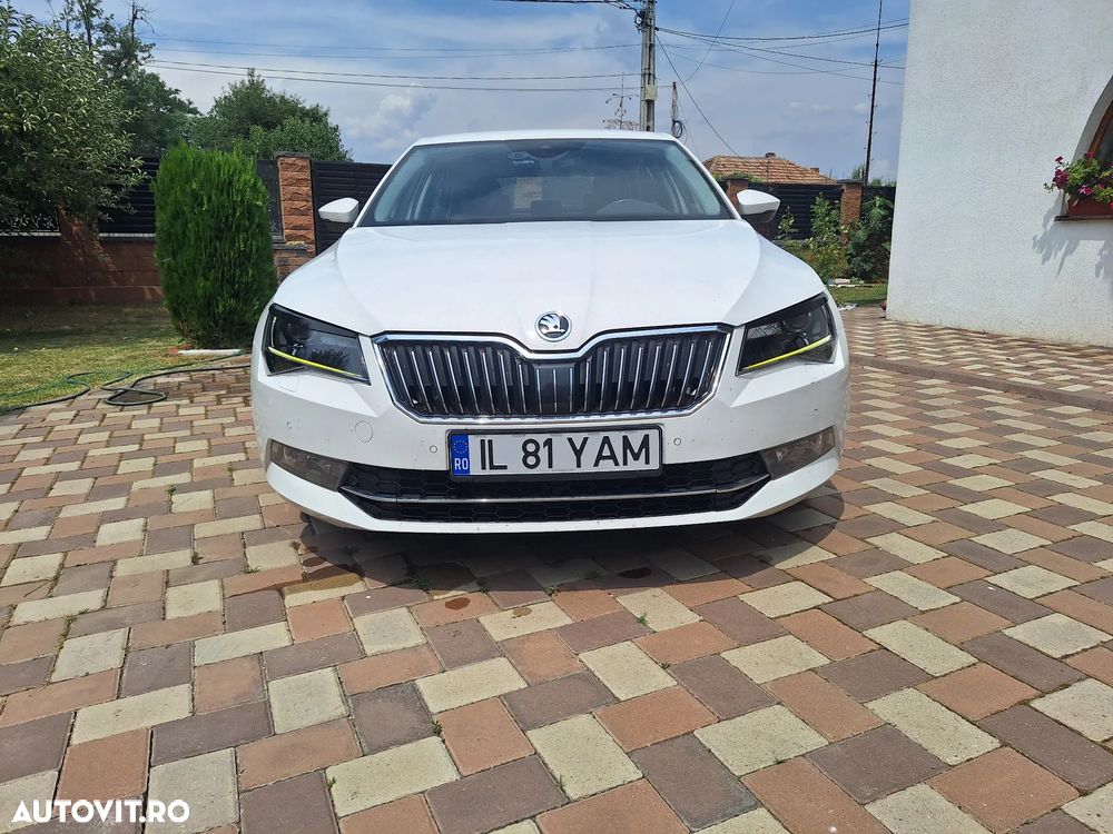 Skoda Superb 2.0 TDI DSG Ambition - 5