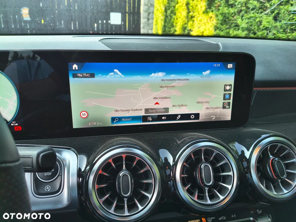 Mercedes-Benz GLB AMG 35 4-Matic - 16