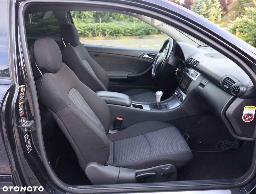 Mercedes-Benz Klasa C 160 Kompressor Sport Edition - 14