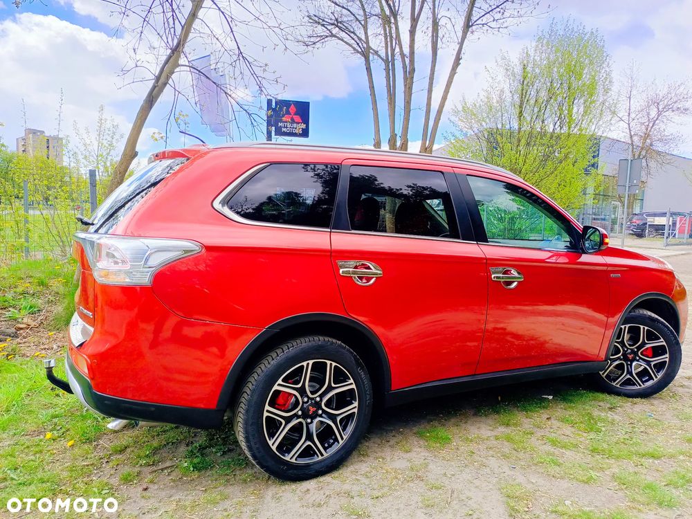 Mitsubishi Outlander 2.2 DID Intense + 4WD - 28