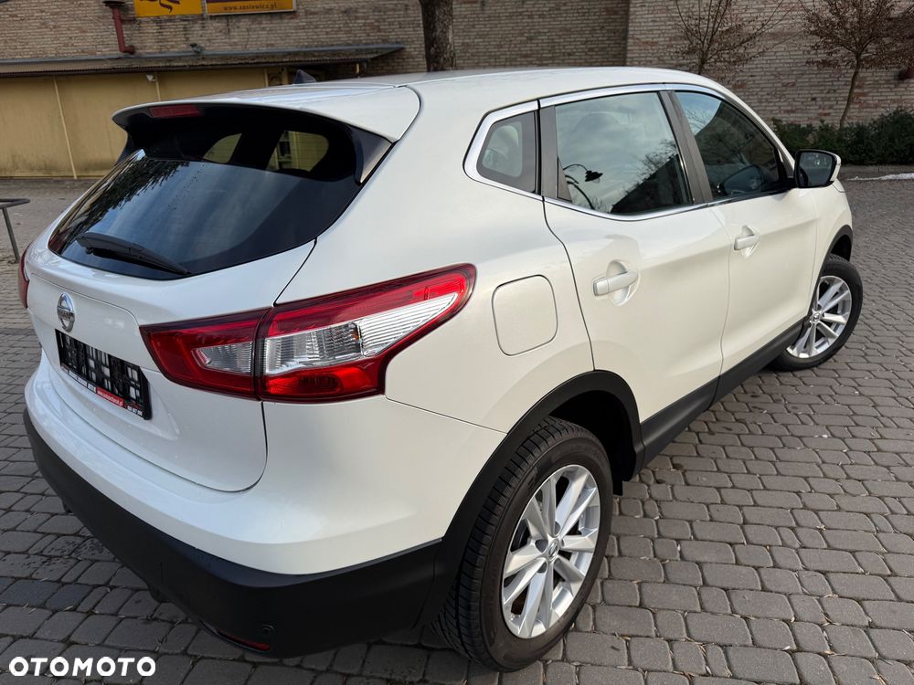 Nissan Qashqai 1.2 DIG-T N-Vision - 14