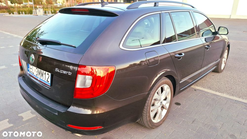 Skoda Superb 2.0 TSI DSG Elegance - 3