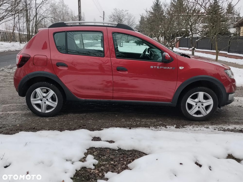 Dacia Sandero TCe 90 Celebration - 4