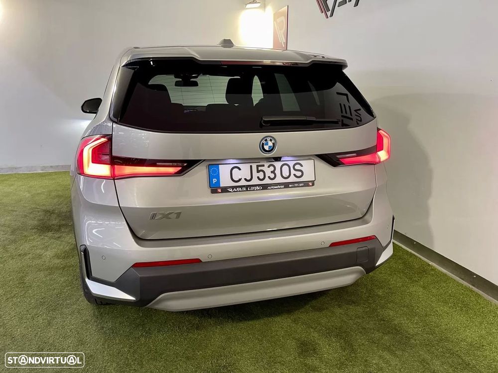 BMW iX1 xDrive30 - 8