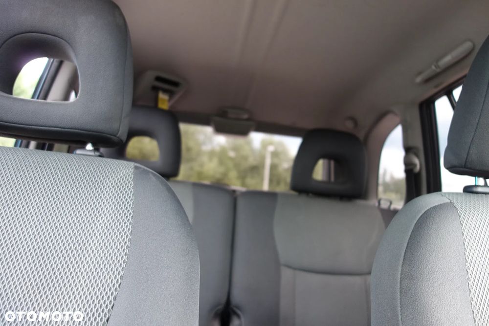 Toyota RAV4 2.0 VVT-i 4x4 - 23