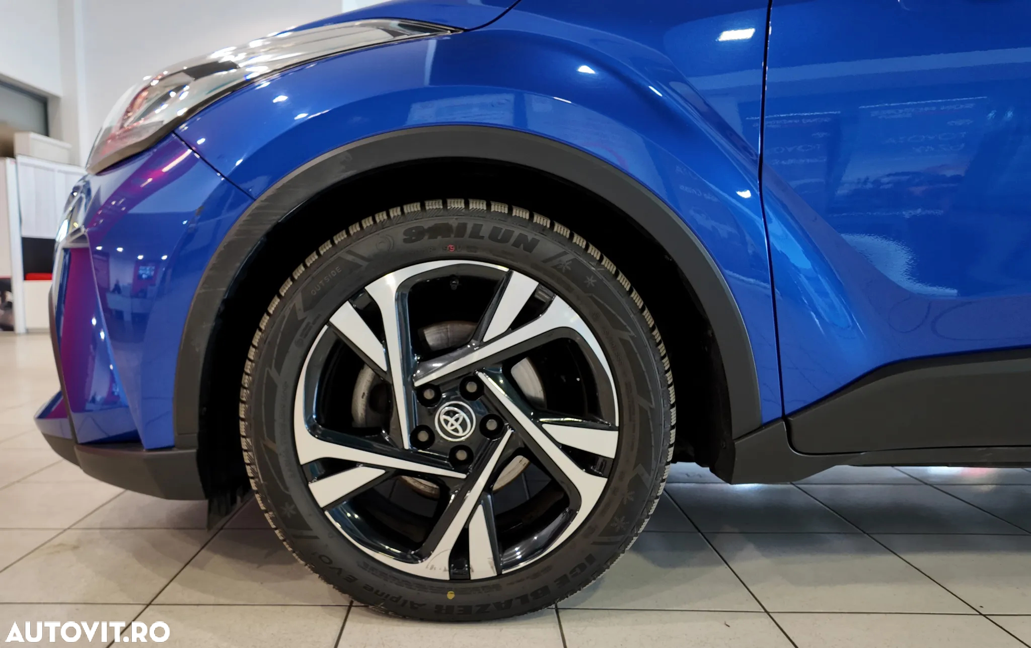 Toyota C-HR 1.8 HSD 122 CP 4x2 CVT C-ult Style bi-tone - 33
