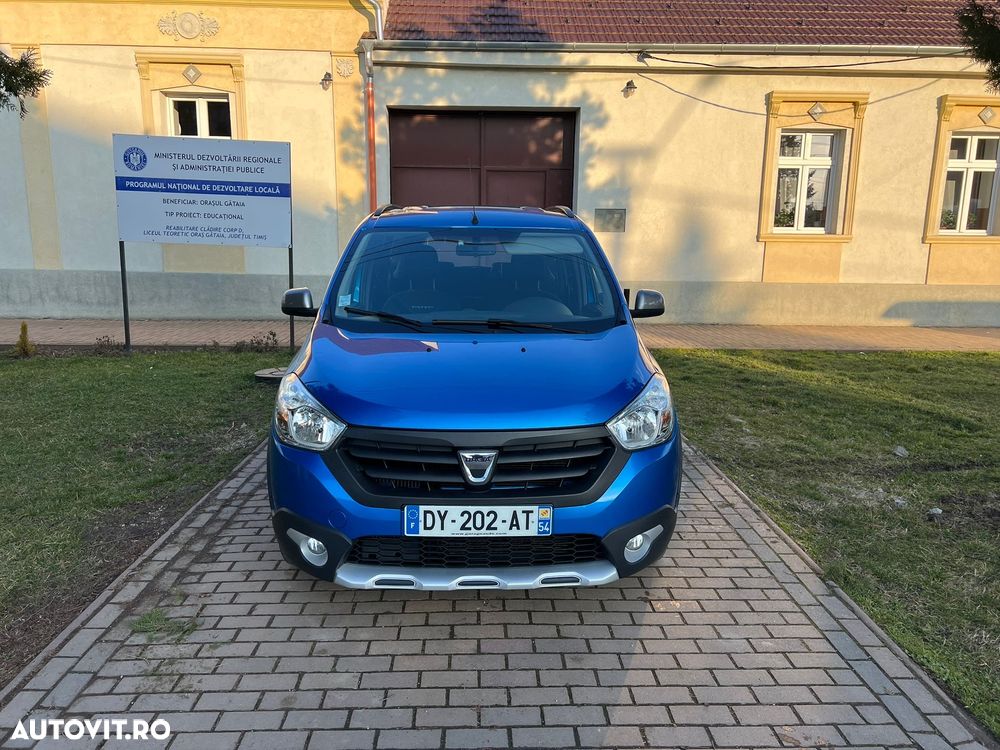 Dacia Lodgy 1.2 TCe Stepway - 9
