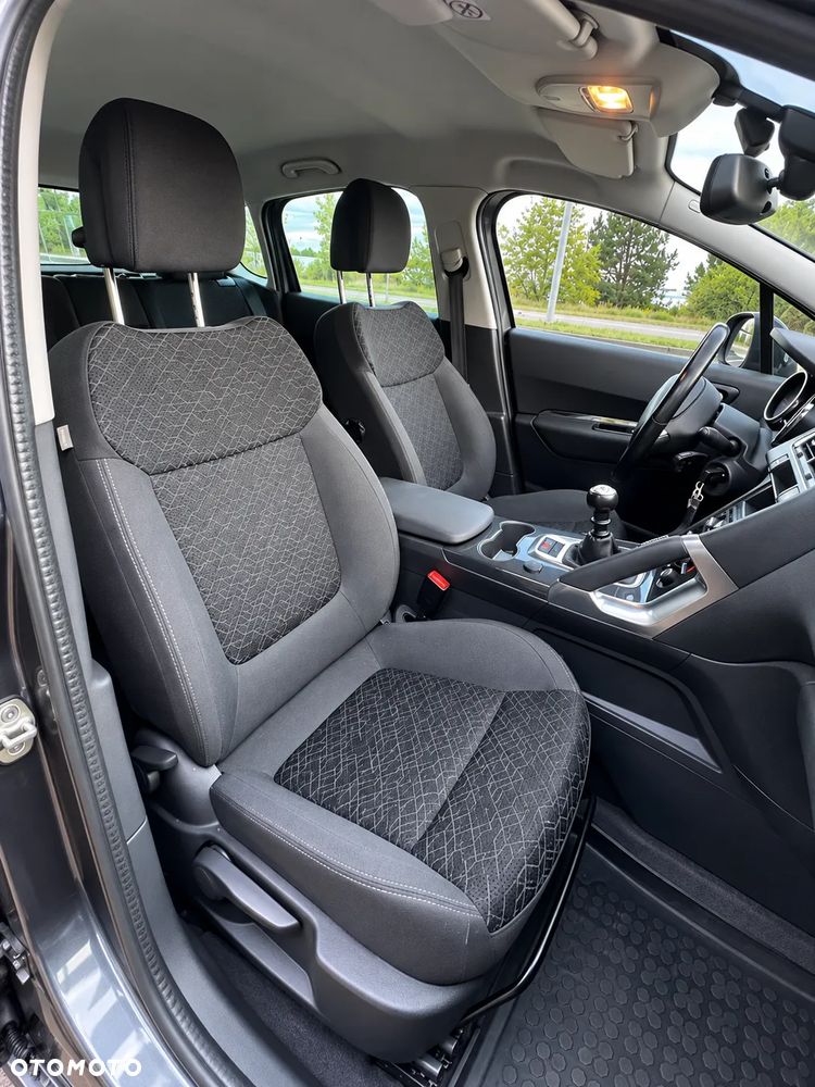 Peugeot 3008 1.6 HDi Style - 16