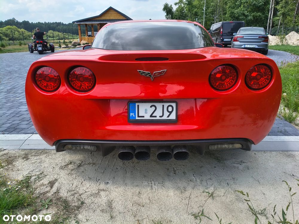 Chevrolet Corvette - 4