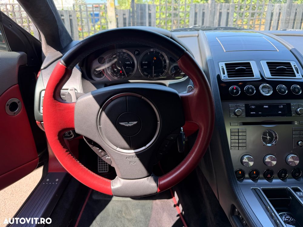 Aston Martin DB9 - 17