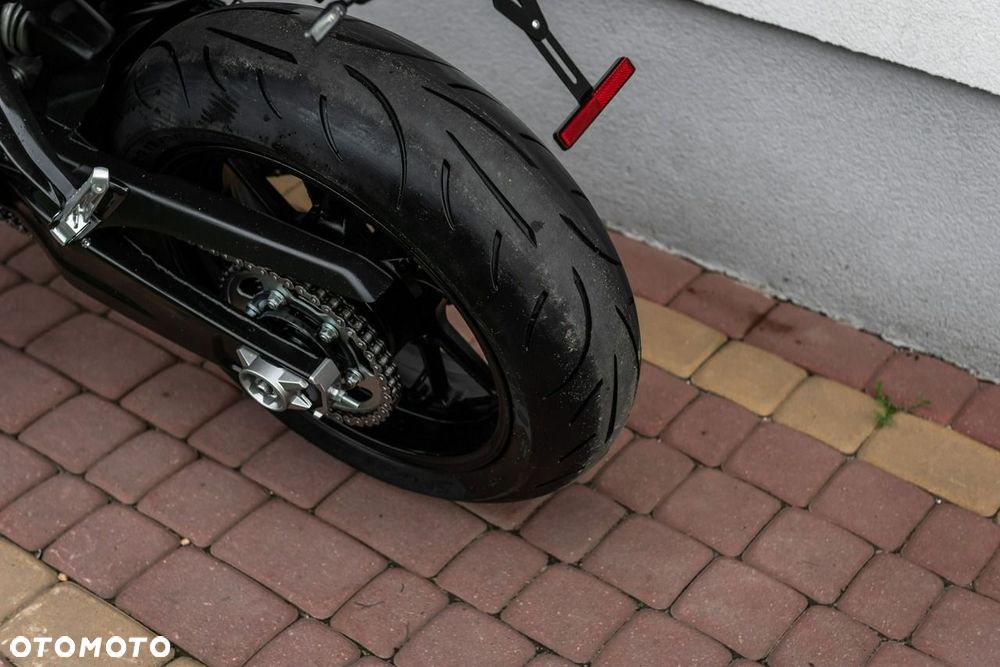 Yamaha MT - 9