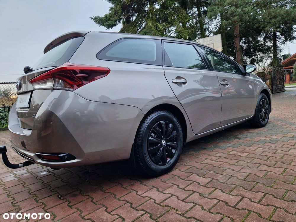 Toyota Auris 1.6 Active - 9