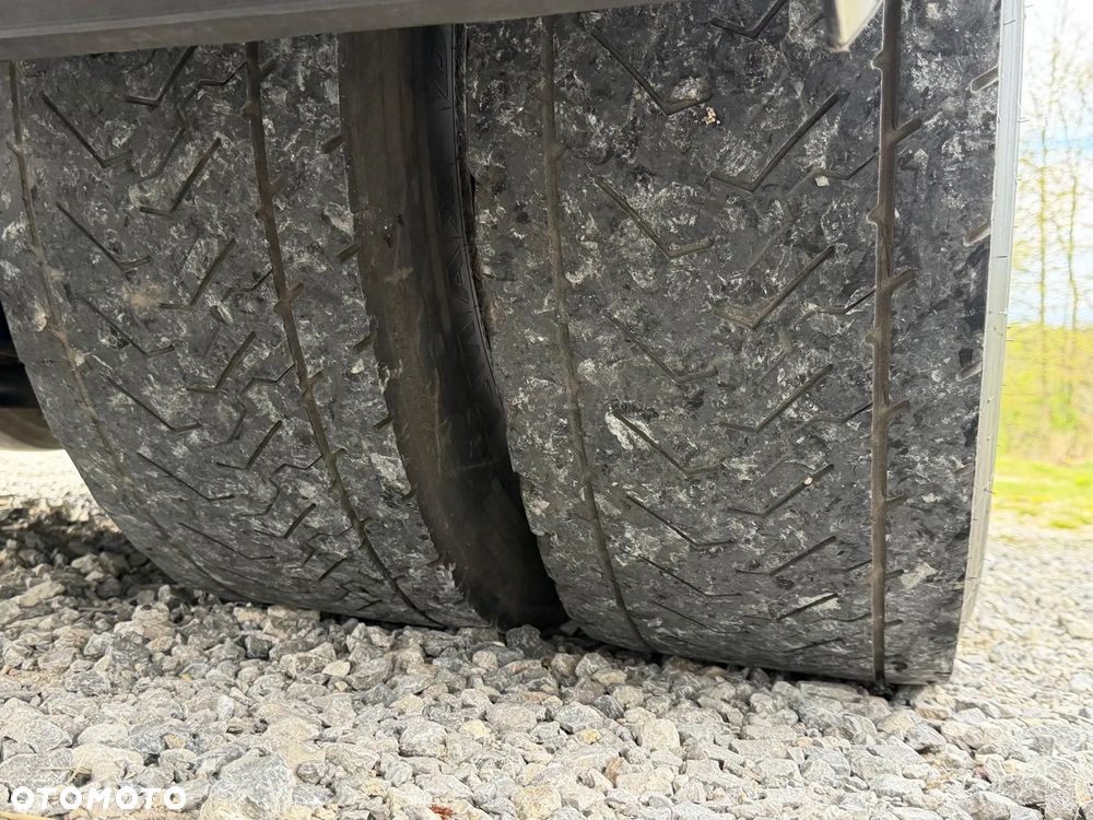 MAN TGX 26.440 / KONTENER / IZOTERMA / WINDA / 20 PALET / CAŁY NA PODUSZKACH / 3 OSIE / 3 OŚ PODNOSZONA + SKRĘTNA / EURO 6 / SPROWADZONY / SERWISOWANY - 21